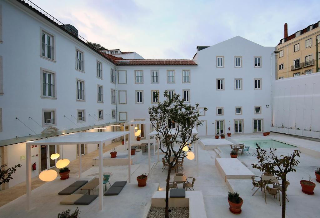 Hotel Convento do Carmo