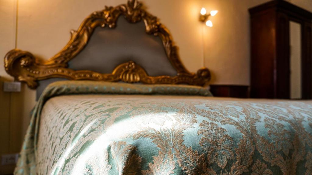 Palazzo Della Racchetta