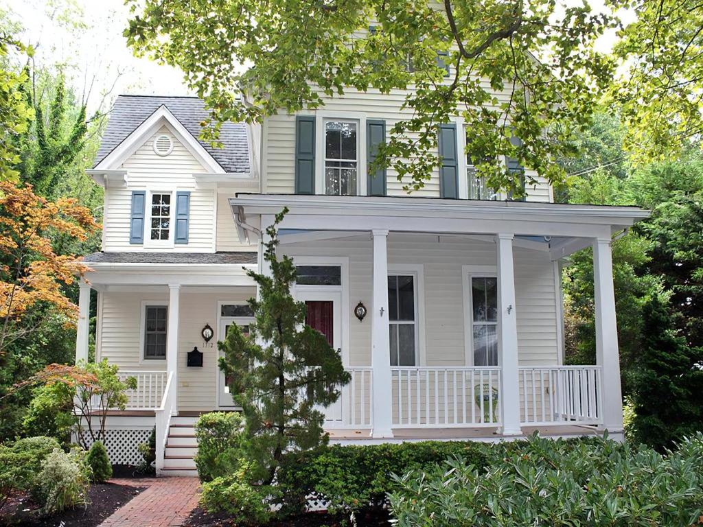 The Emlen Physick Estate