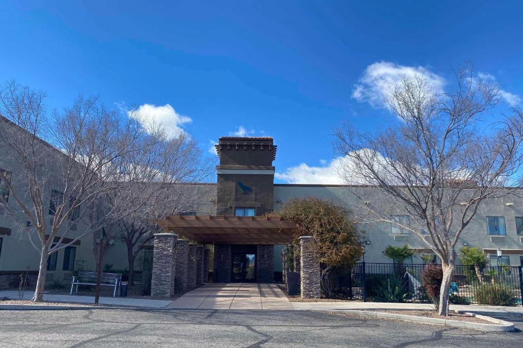 The Tombstone Grand Hotel